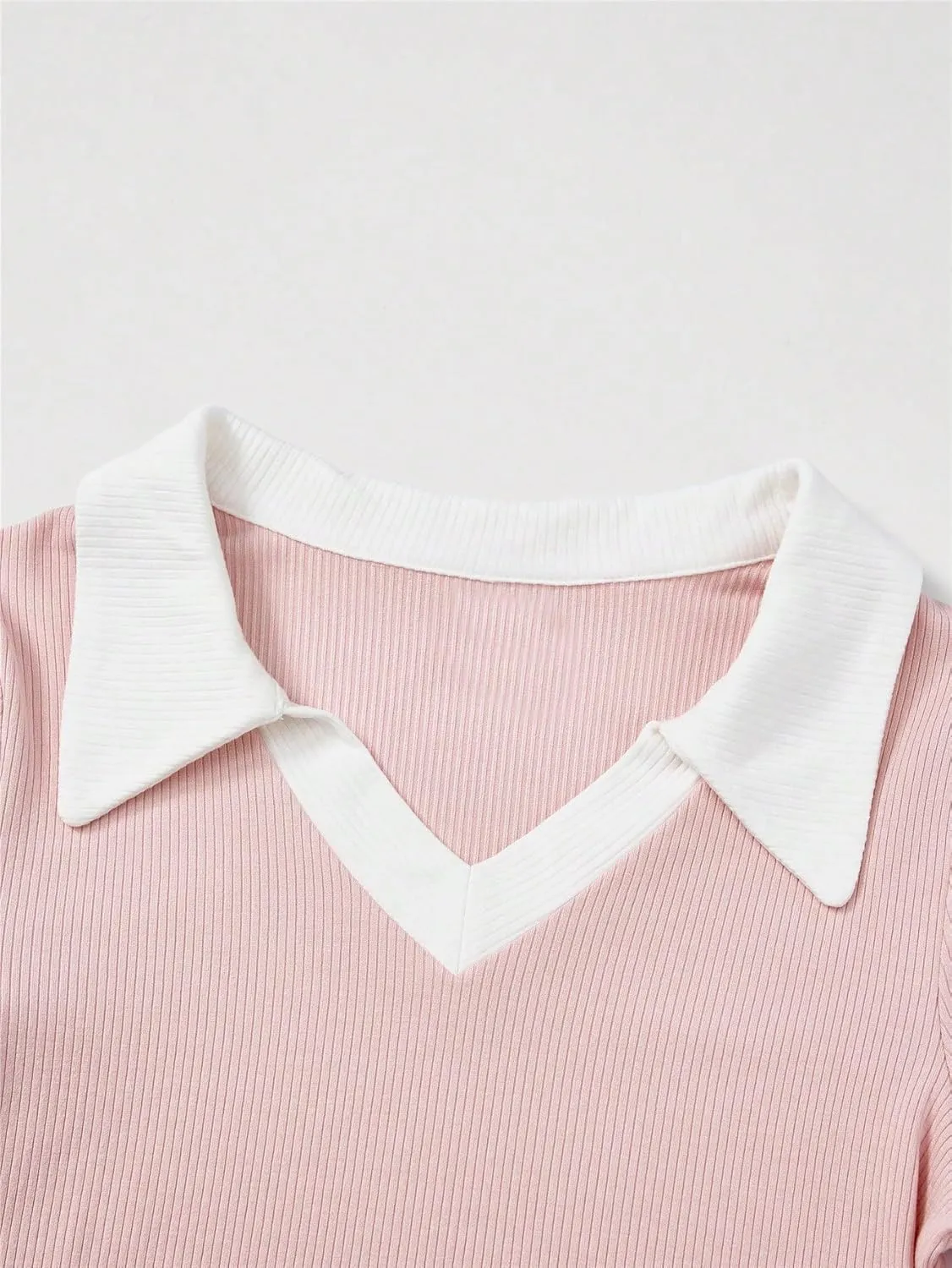 Verdusa Women's Short Sleeve Collar Neck Colorblock Contrast Binding Ribbed Knit Crop Top Shirt